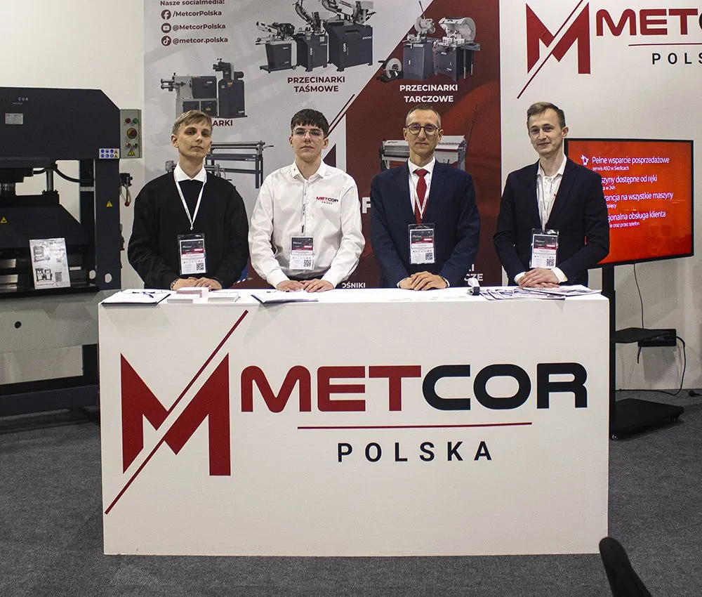 photo-grupowe-metcor-polska-zespol-firmy